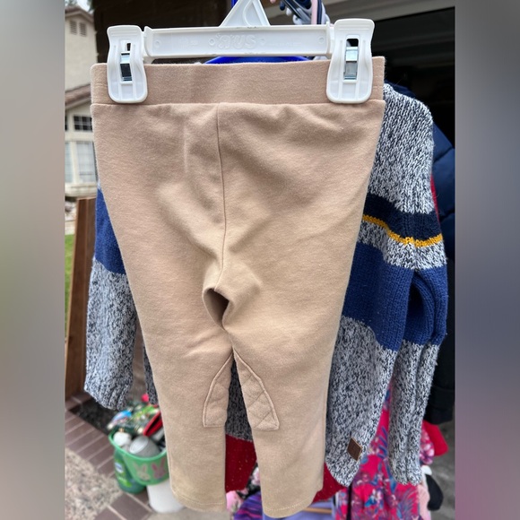 Girl’s bottoms - Picture 3 of 3